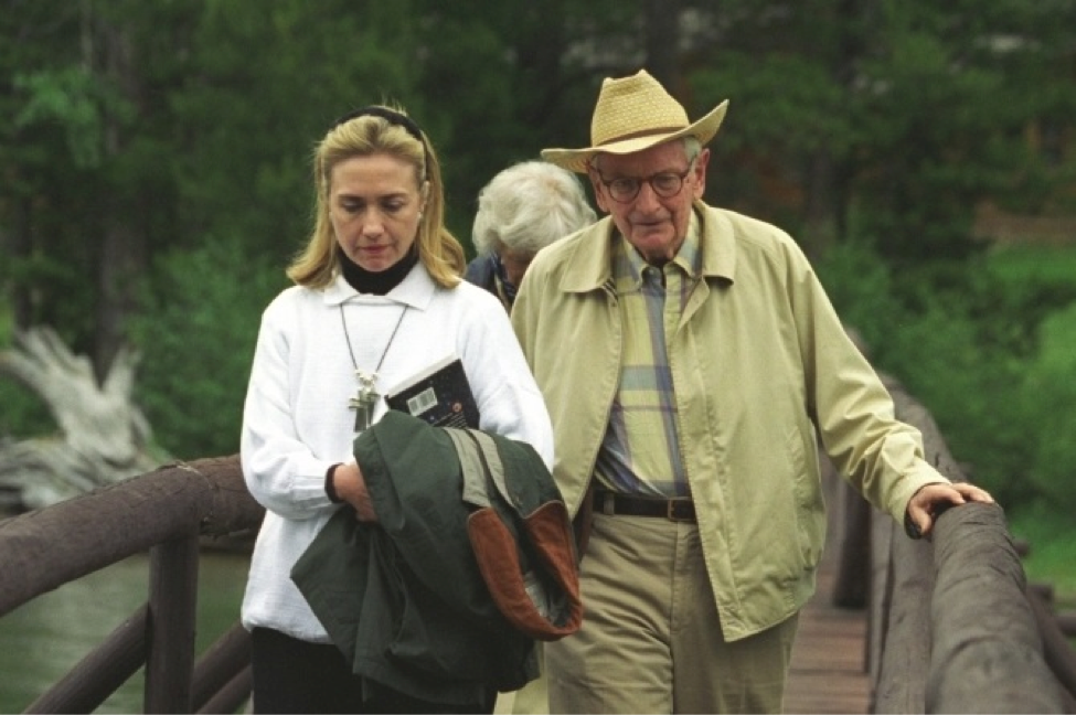 Hillary Clinton con Laurance Rockefeller 
